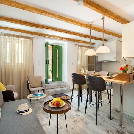 Loggos Couple Suite By Konnect Longós Exteriér fotografie