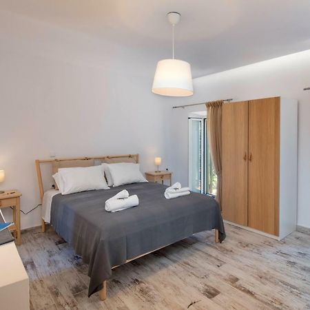 Loggos Couple Suite By Konnect Longós Exteriér fotografie